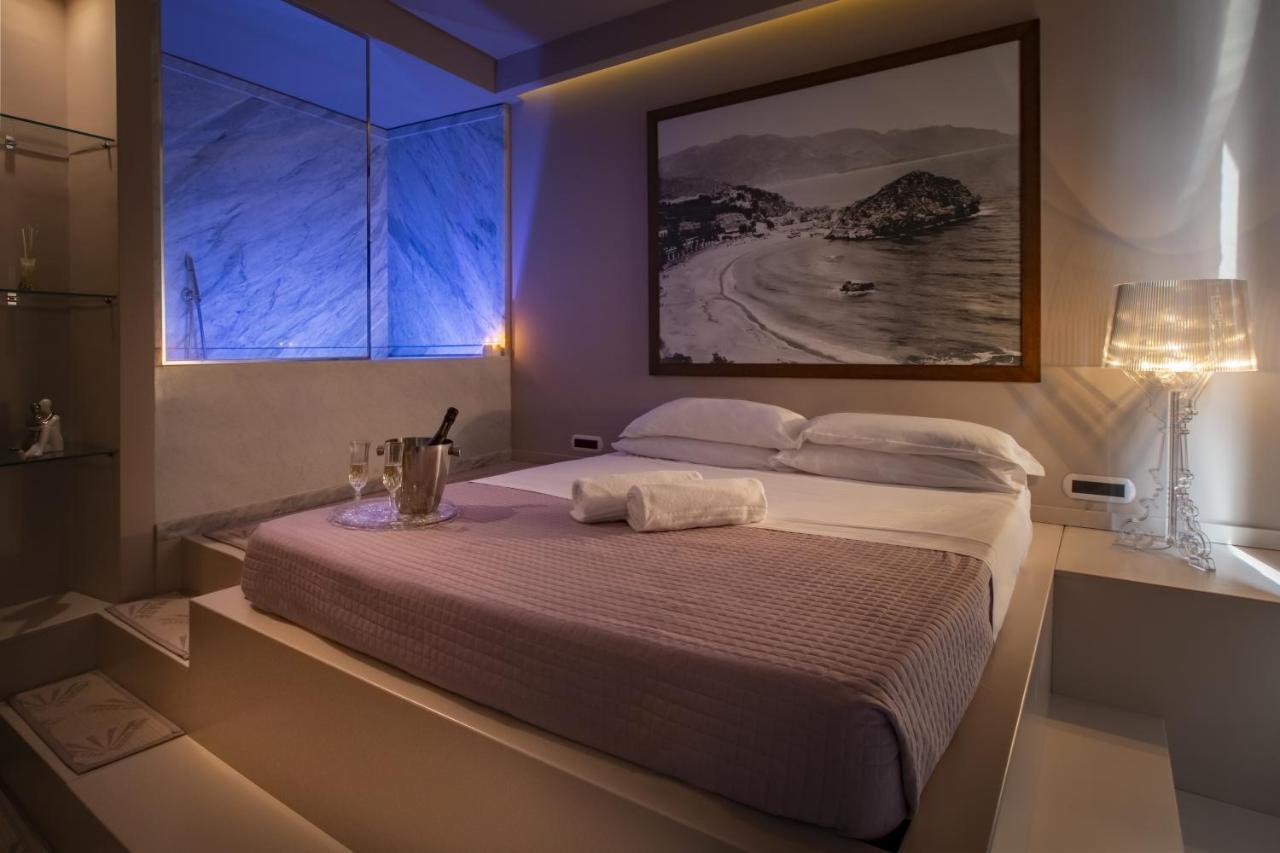 Fenetre Sur Le Blue Lejlighed Taormina Eksteriør billede